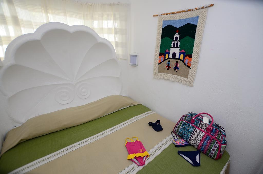 Dolphin Cove Inn Manzanillo Εξωτερικό φωτογραφία