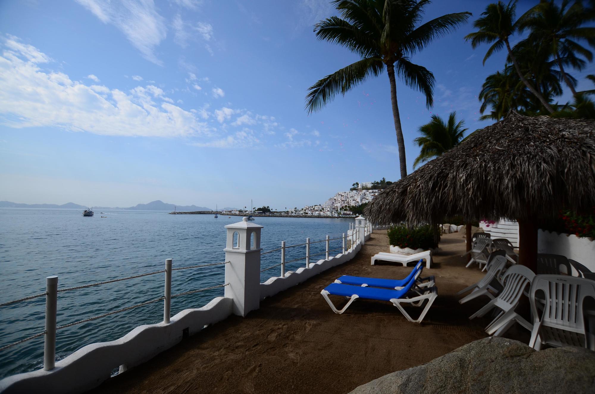 Dolphin Cove Inn Manzanillo Εξωτερικό φωτογραφία