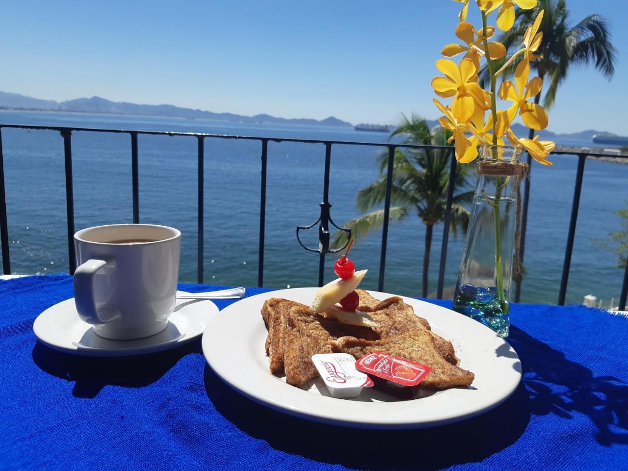 Dolphin Cove Inn Manzanillo Εξωτερικό φωτογραφία